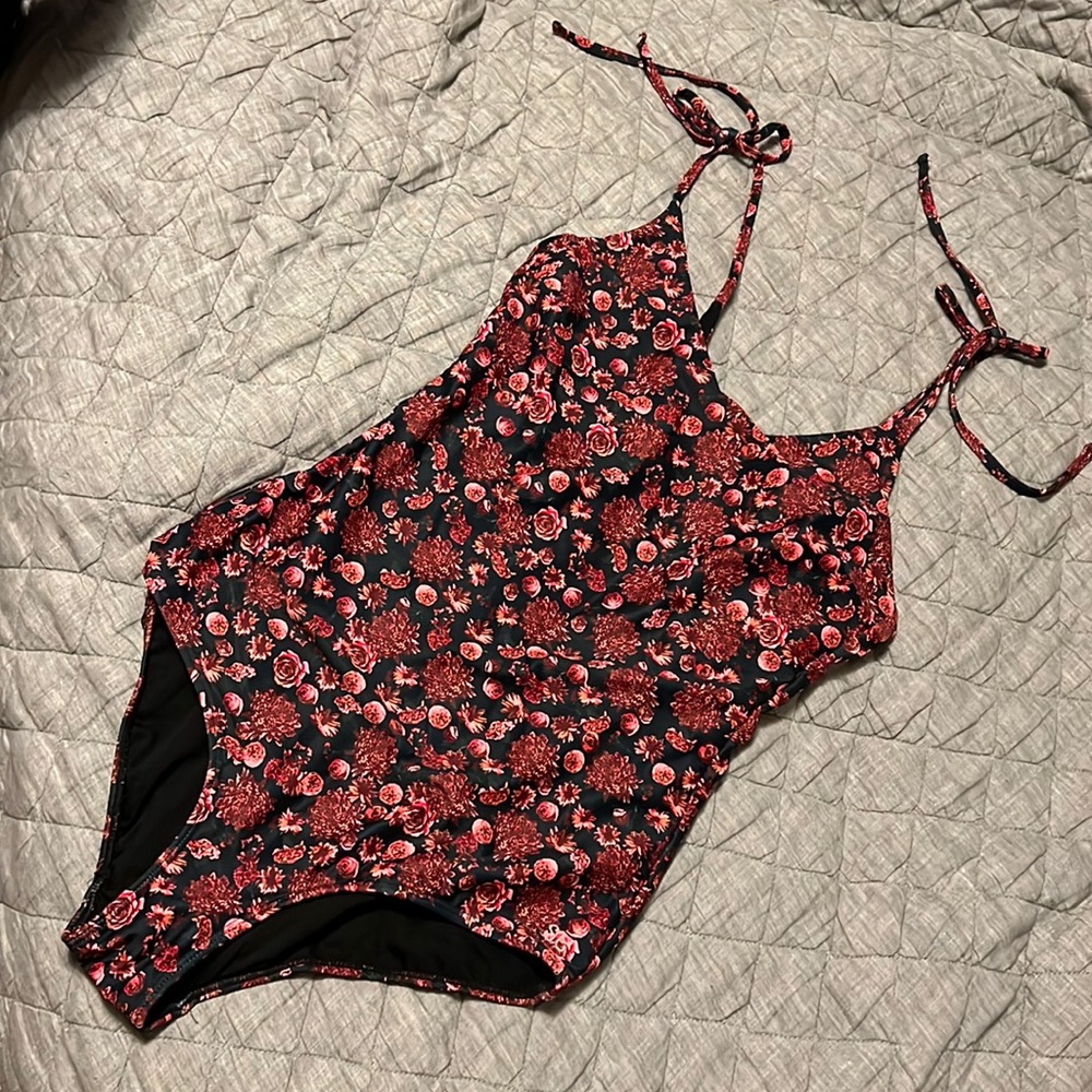 Albion fit one piece